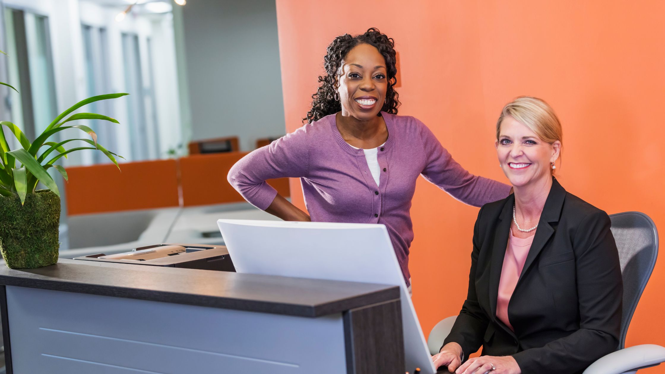 customer service women