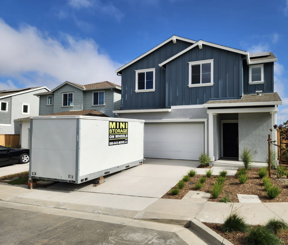 Mini Storage On Wheels