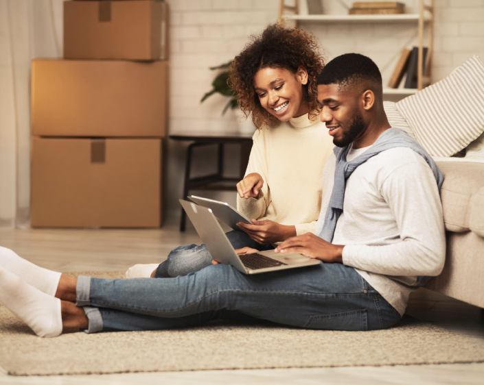 couple on laptop